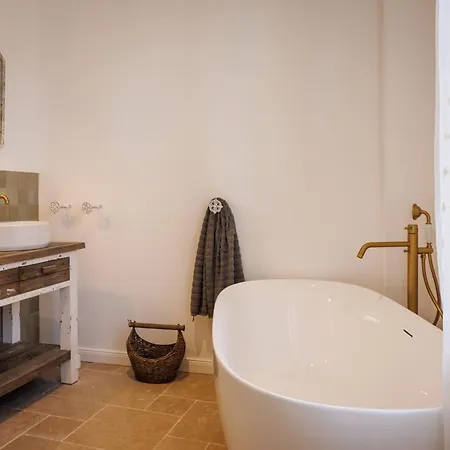 فيلة D'exception, Clim & Piscine Chauffee